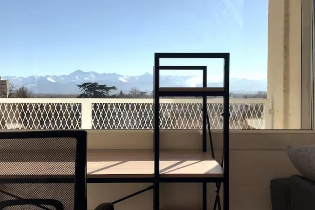 Apartamento Cap Sud - 53M2- Vue Pyrenees- Hypercentre-Wifi Fibre -Nouvelle Literie Tarbes Exterior foto