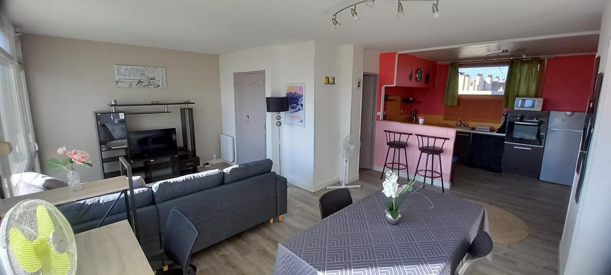 Apartamento Cap Sud - 53M2- Vue Pyrenees- Hypercentre-Wifi Fibre -Nouvelle Literie Tarbes Exterior foto